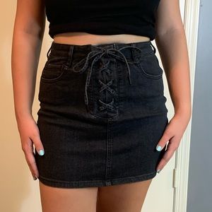 BLACK DENIM SKIRT W LACE UP FRONT DETAIL NWOT